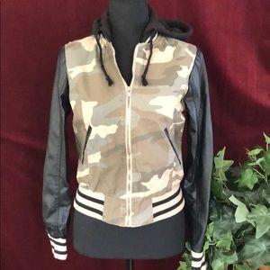 Super “Cool”  Wet Seal Juniors hooded jacket